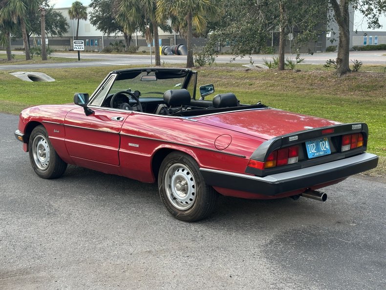 Alfa-romeo-Spider-1986-Red-Black-1