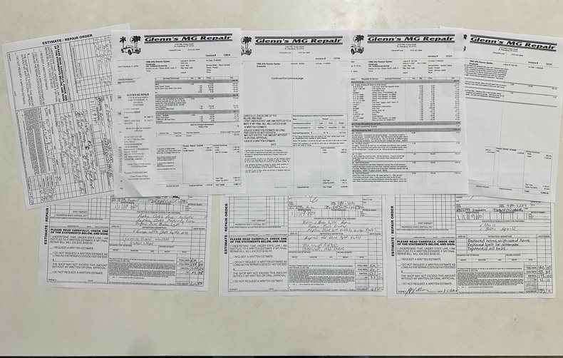 Alfa-romeo-Spider-1986-Red-Black-10