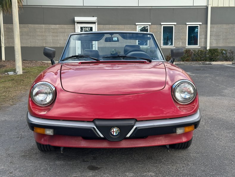 Alfa-romeo-Spider-1986-Red-Black-6