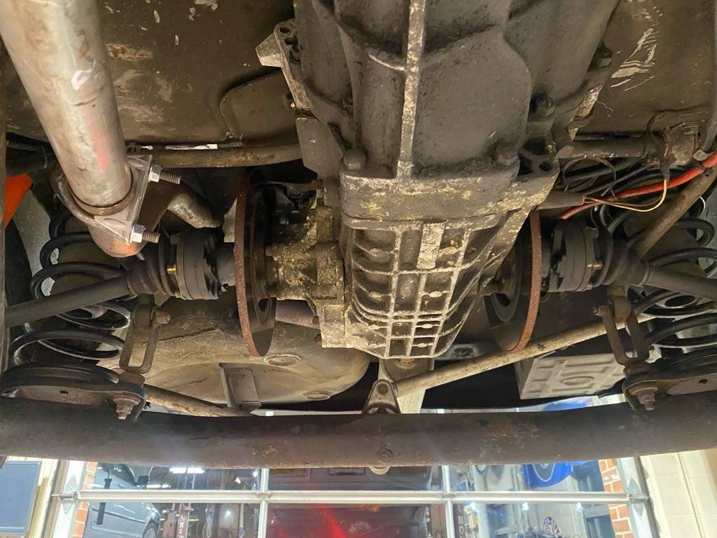 Alfa-romeo-alfetta-gt-1976-silver-16