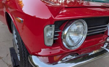 Alfa-romeo-giulia-1966-red-16