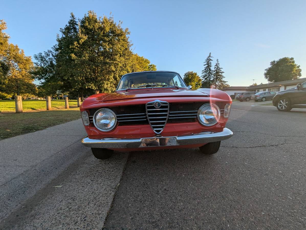 Alfa-romeo-giulia-1966-red-7