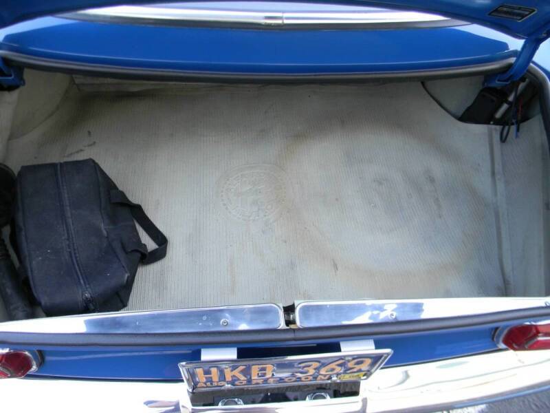 Alfa-romeo-gt-veloce-1750-1969-blue-14