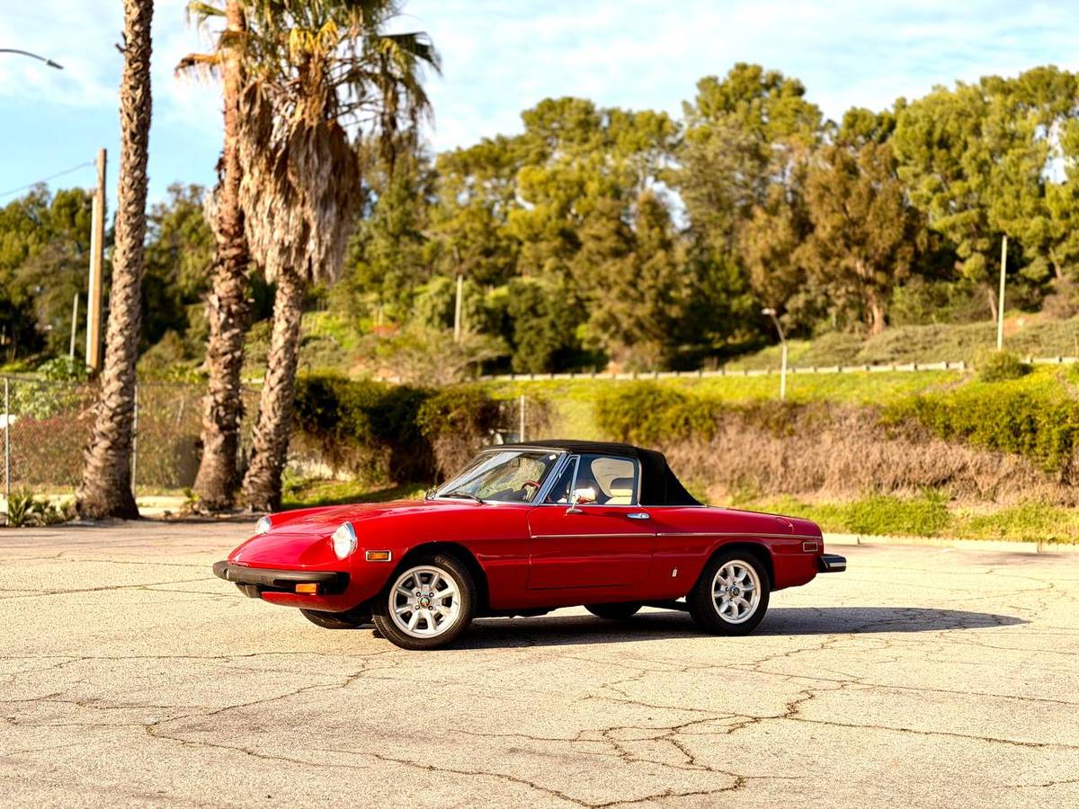 Alfa-romeo-spider-1979-red-9