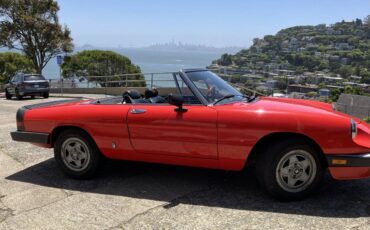 Alfa-romeo-spider-graduate-1985-red-1