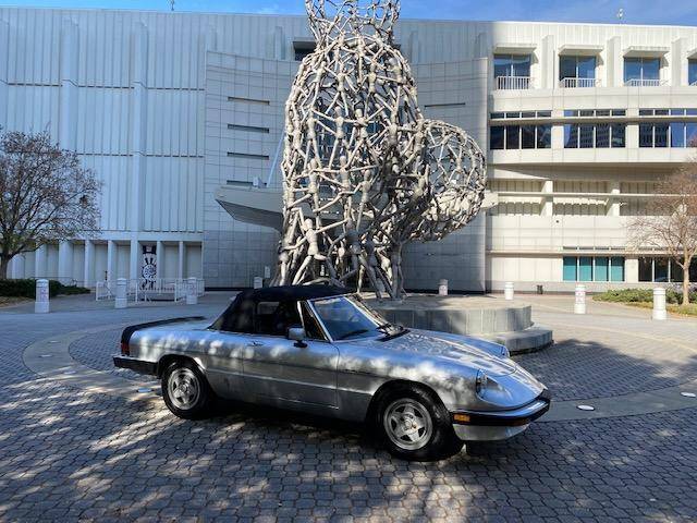 Alfa-romeo-spider-veloce-1985-silver-1