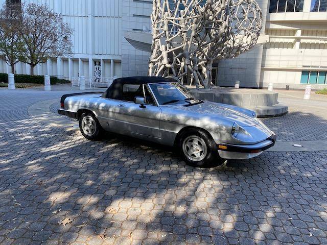 Alfa-romeo-spider-veloce-1985-silver-2