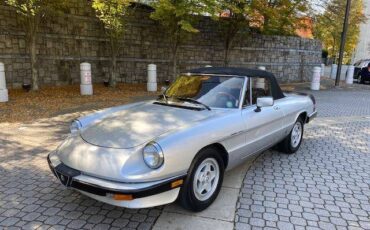Alfa-romeo-spider-veloce-1985-silver