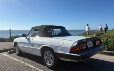Alfa-romeo-spider-veloce-1989-white-3
