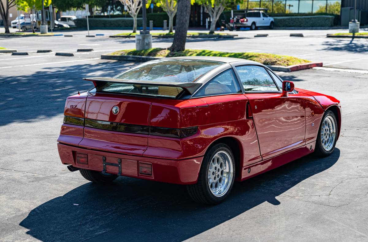 Alfa-romeo-sz-sprint-zagato-1991-33