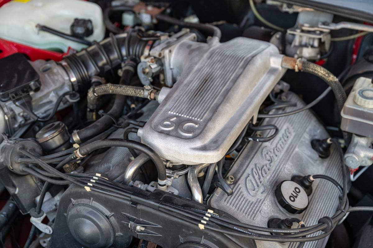 Alfa-romeo-sz-sprint-zagato-1991-43