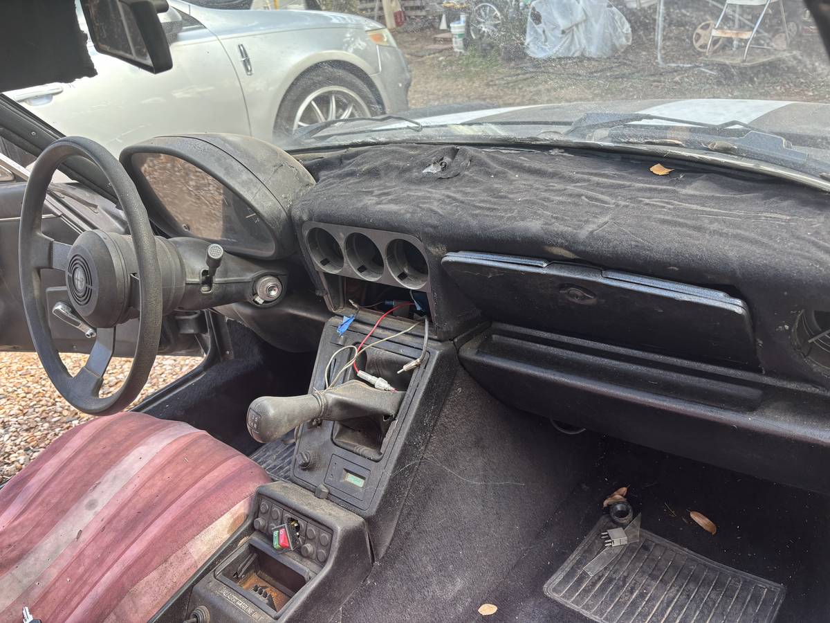 Alpha-romeo-spider-graduate-1987-9