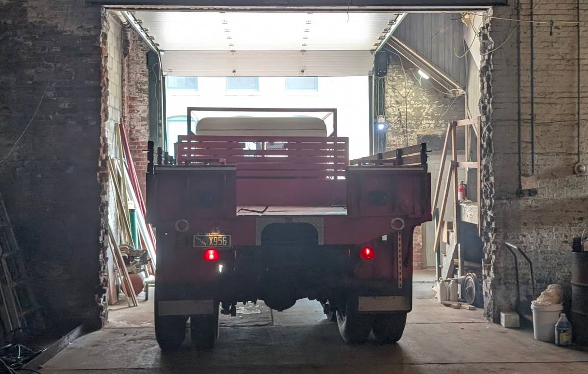 Am-general-diesel-1983-red-6