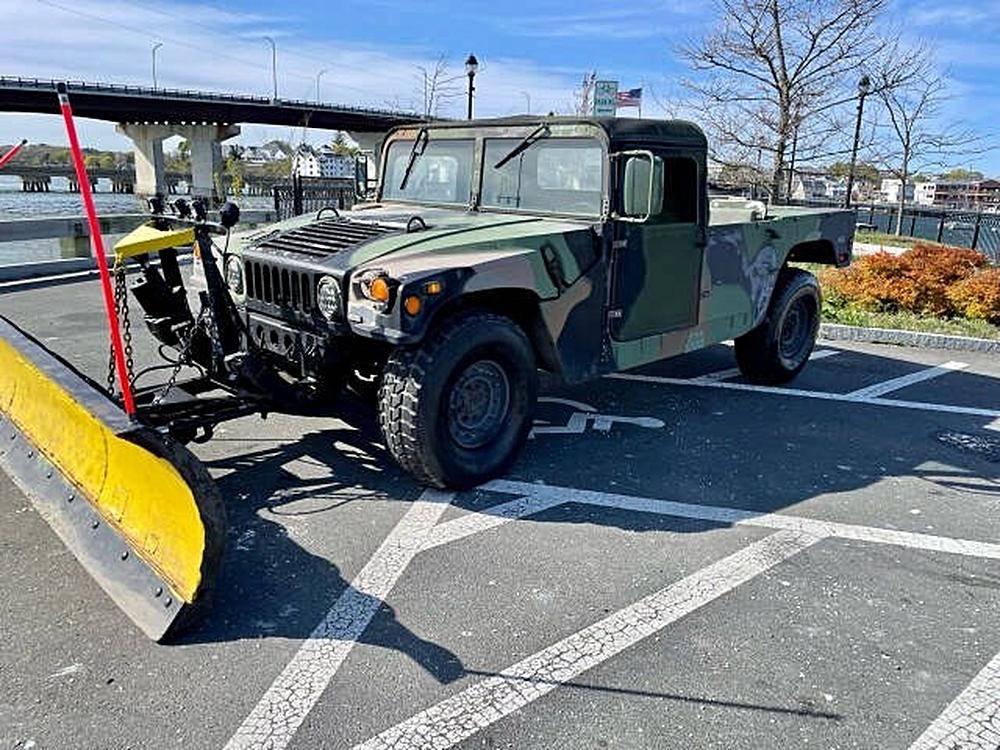 Am-general-m998-diesel-1986-green-18