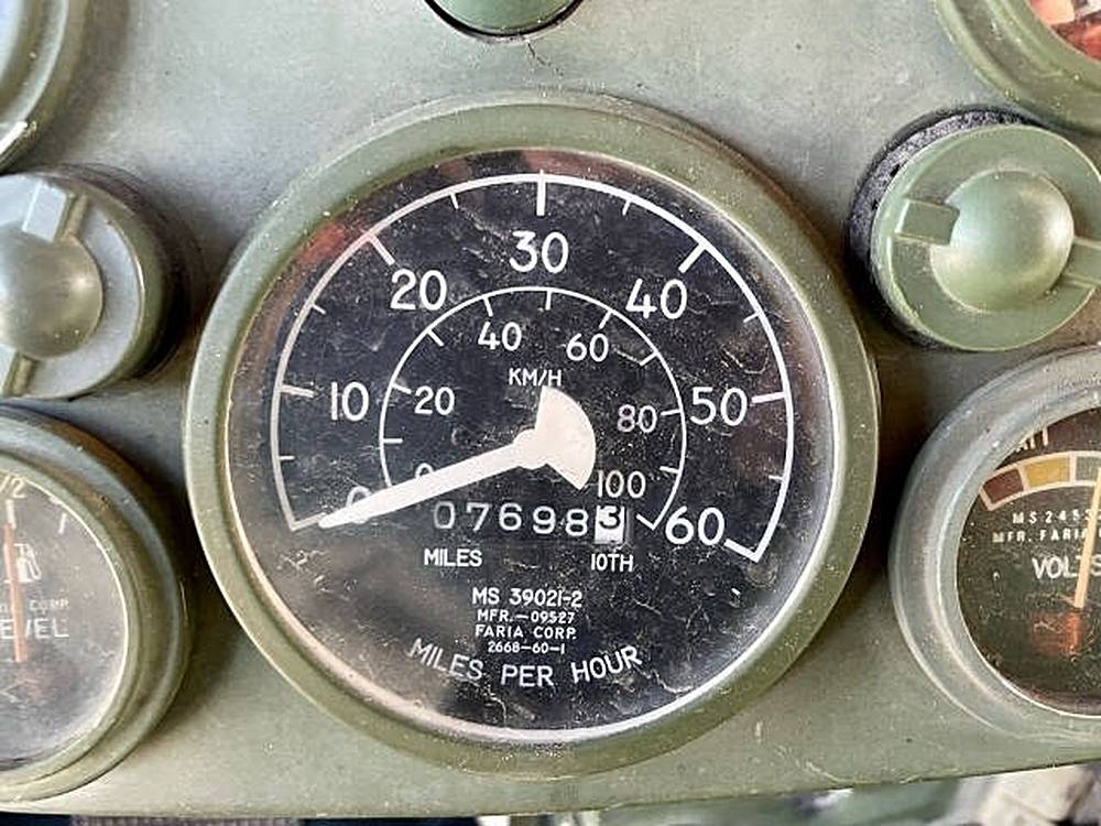 Am-general-m998-diesel-1986-green-19