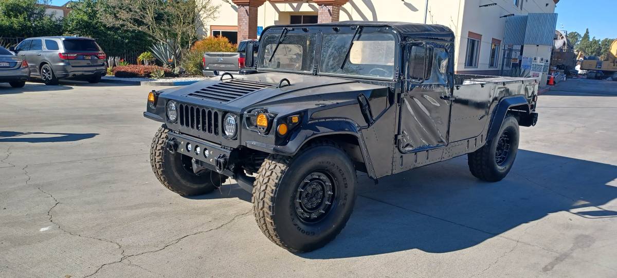 Am-general-military-humvee-hmmwv-pickup-diesel-1987-black-1
