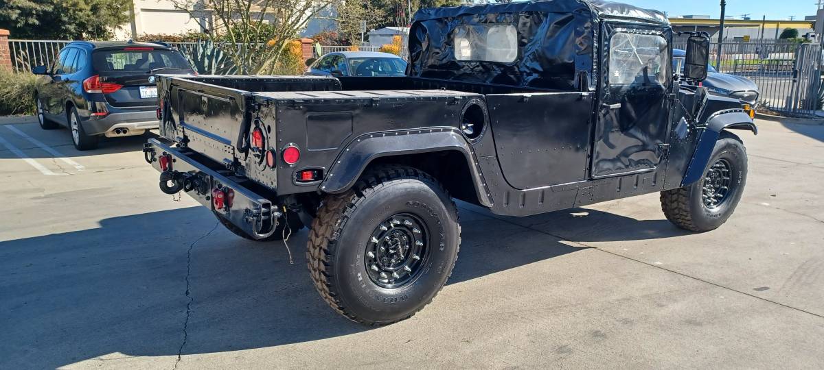 Am-general-military-humvee-hmmwv-pickup-diesel-1987-black-12