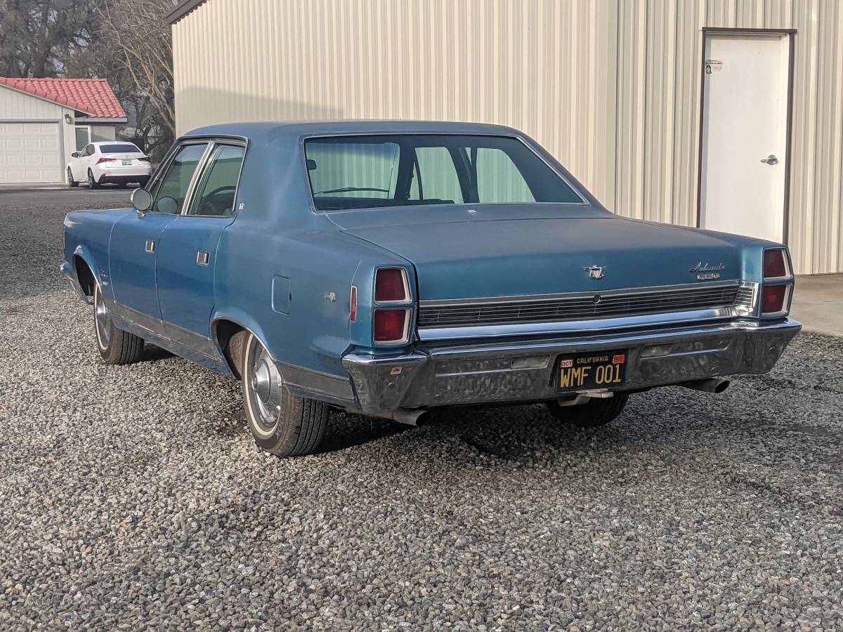 Amc-ambassador-1968-3