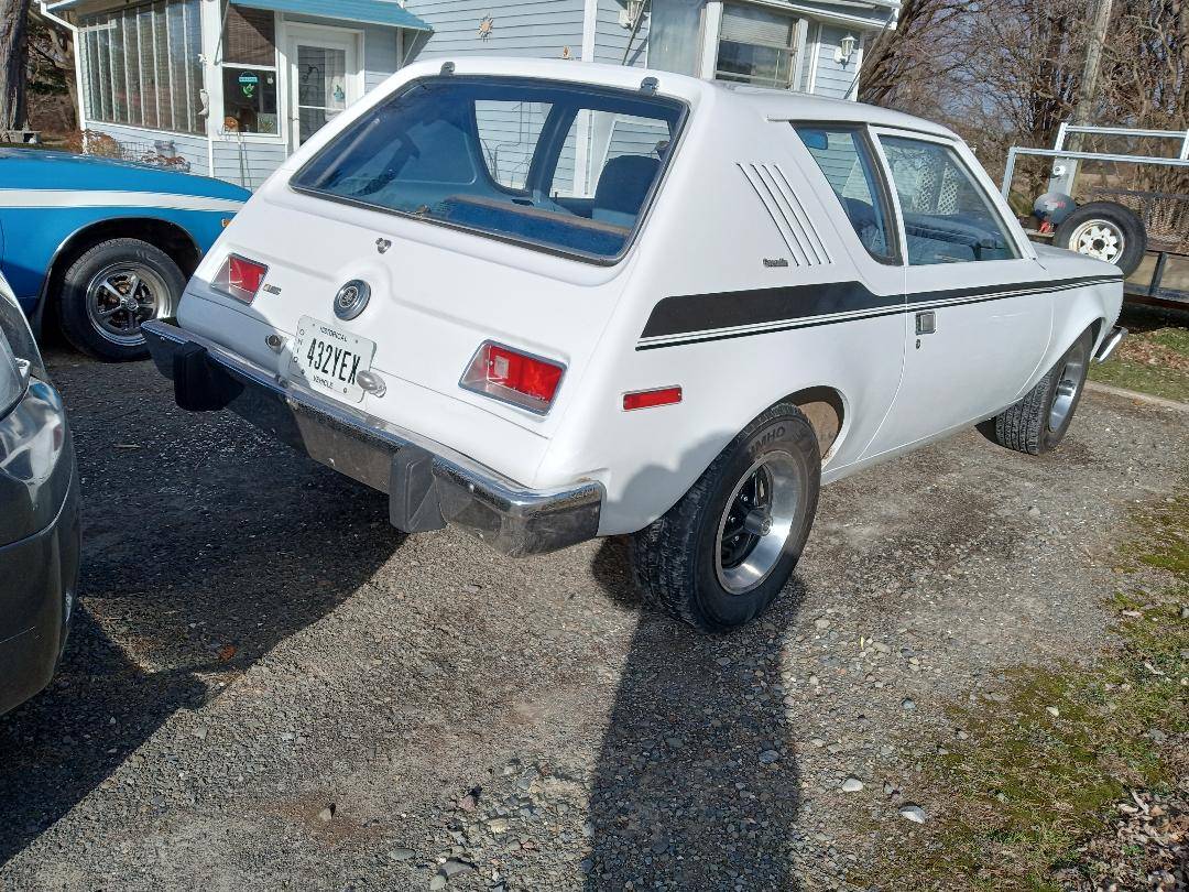 Amc-gremlin-1974-white-2