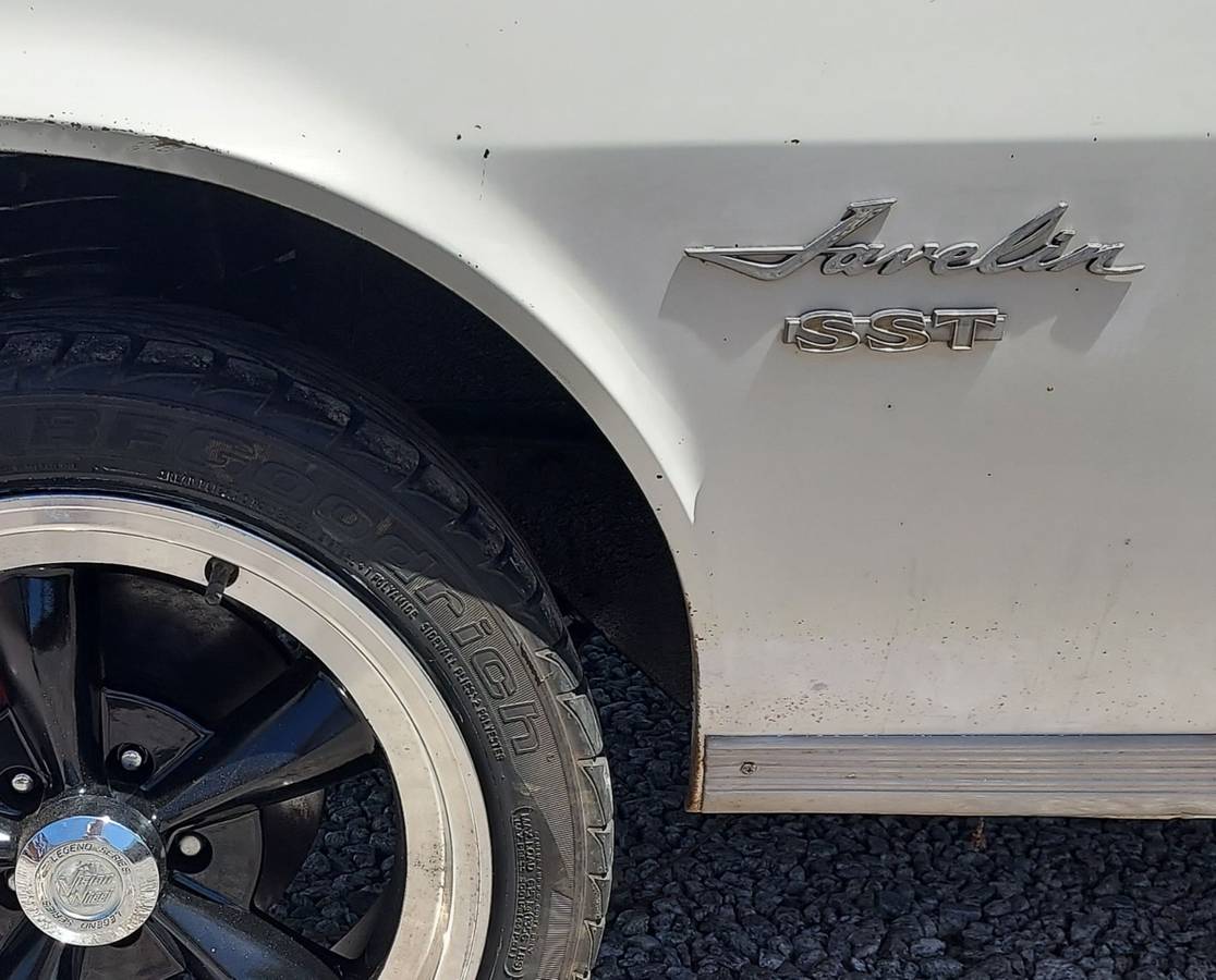 Amc-javelin-1968-white-15