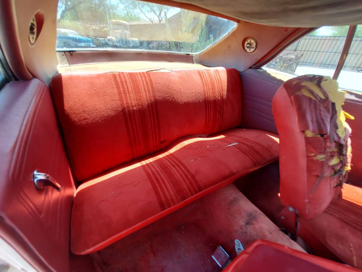 Amc-javelin-1968-white-2