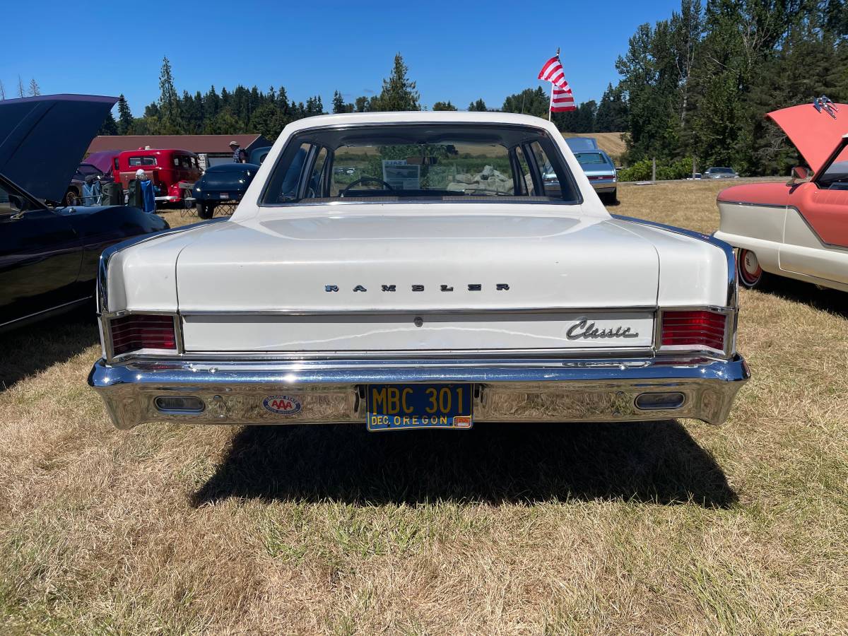 Amc-rambler-classic-770-1966-white-14