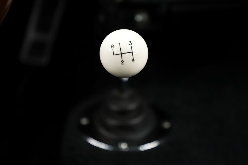 American-motors-Amx-1970-Glen-Green-Black-8