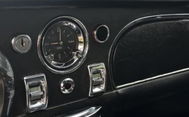 Aston-Martin-DB6-1967-27