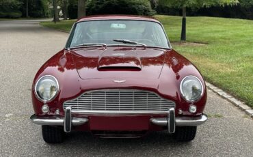 Aston-Martin-DB6-1967-3