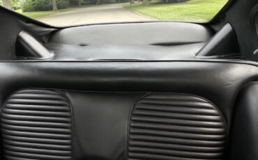 Aston-Martin-DB6-1967-36