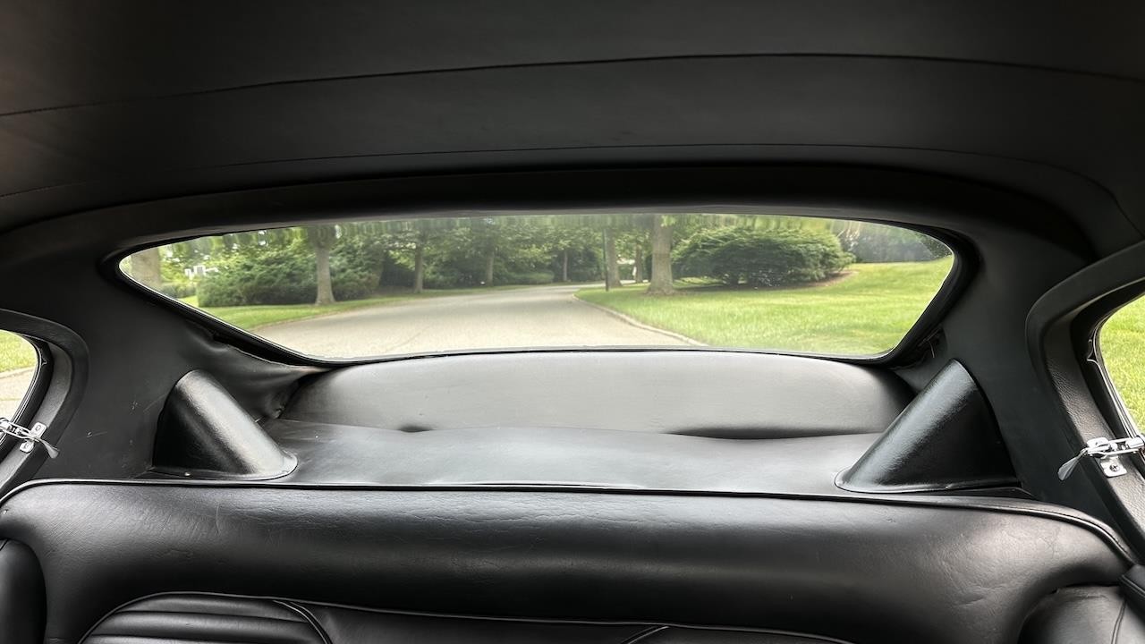 Aston-Martin-DB6-1967-37