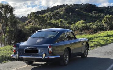 Aston-martin-Db5-1964-Gray-Red-3