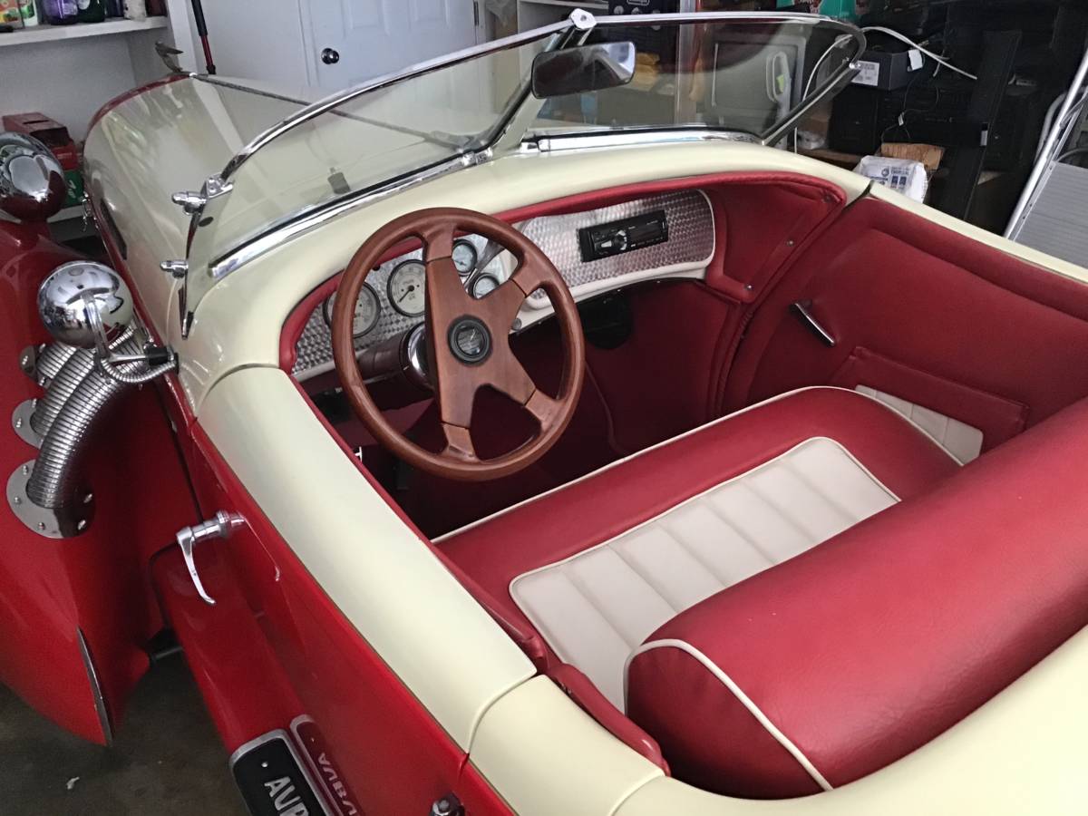Auburn-speedster-1980-red-4