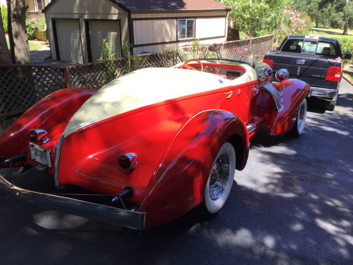 Auburn-speedster-1980-red-6