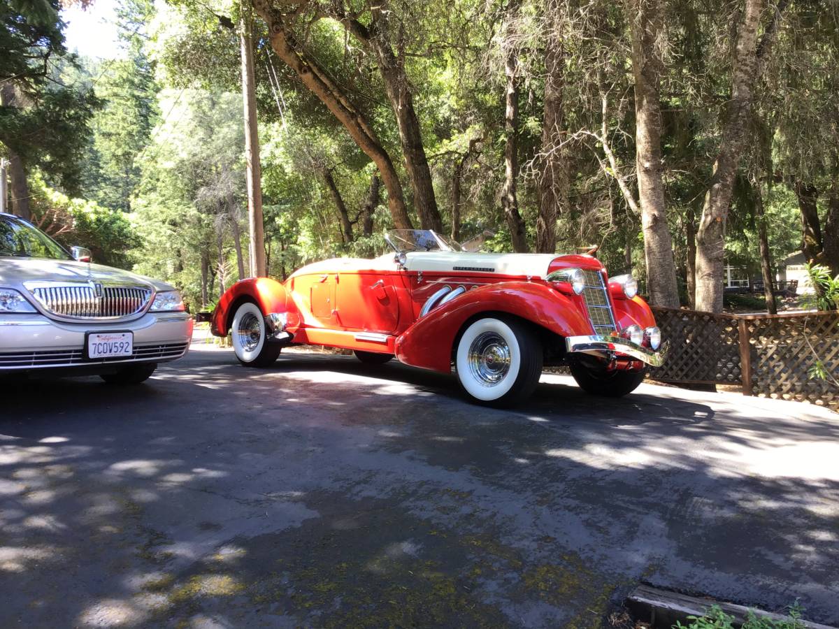 Auburn-speedster-1980-red-8