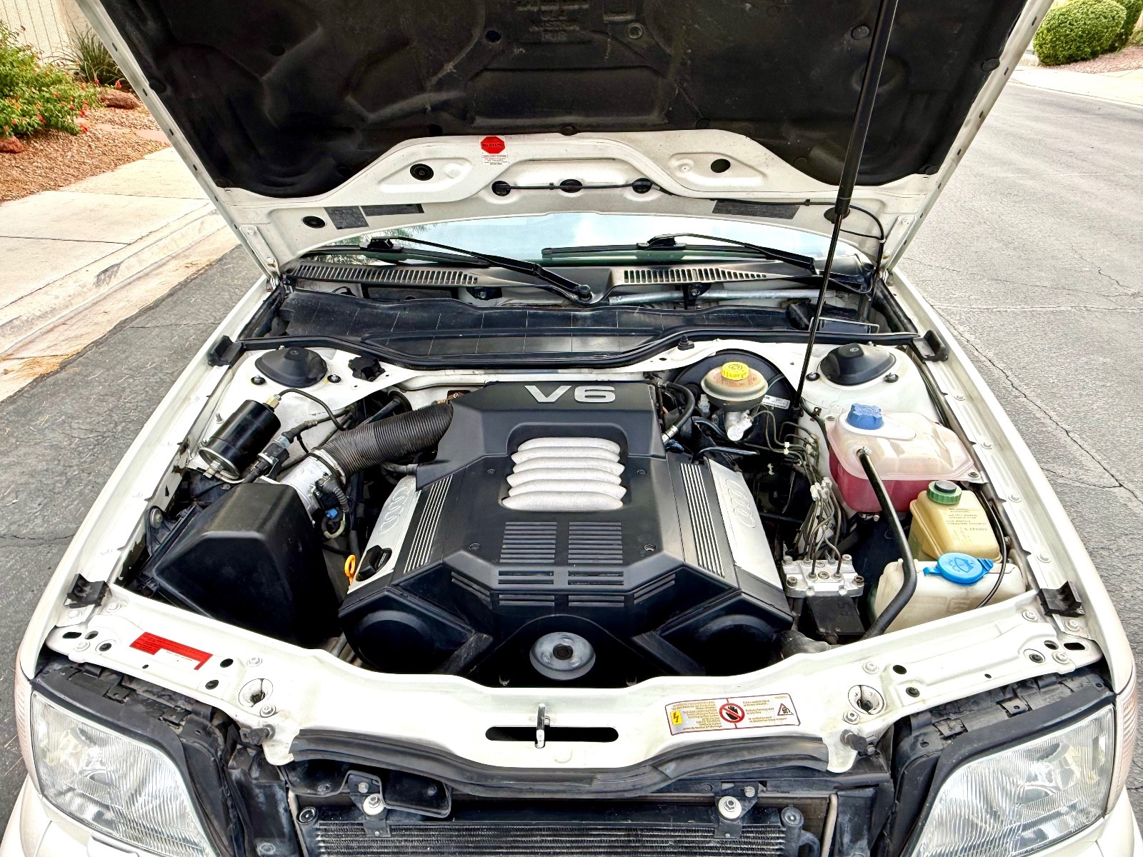 Audi-A6-1995-Sedan-12