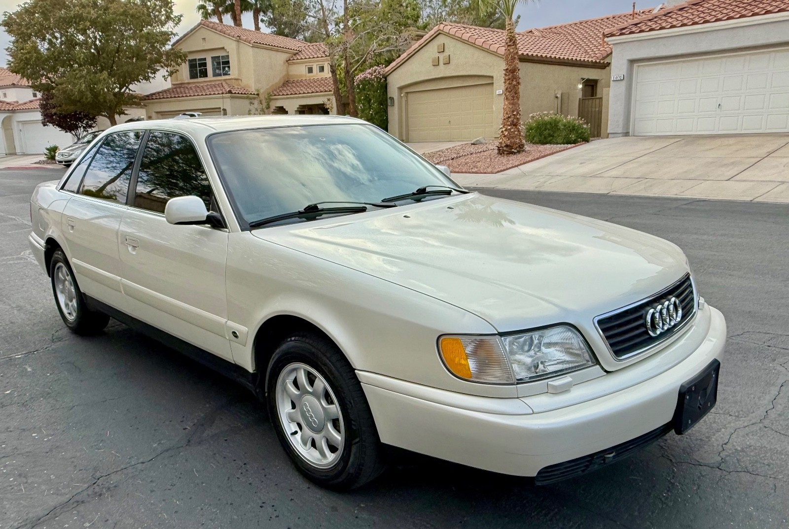 Audi-A6-1995-Sedan-3