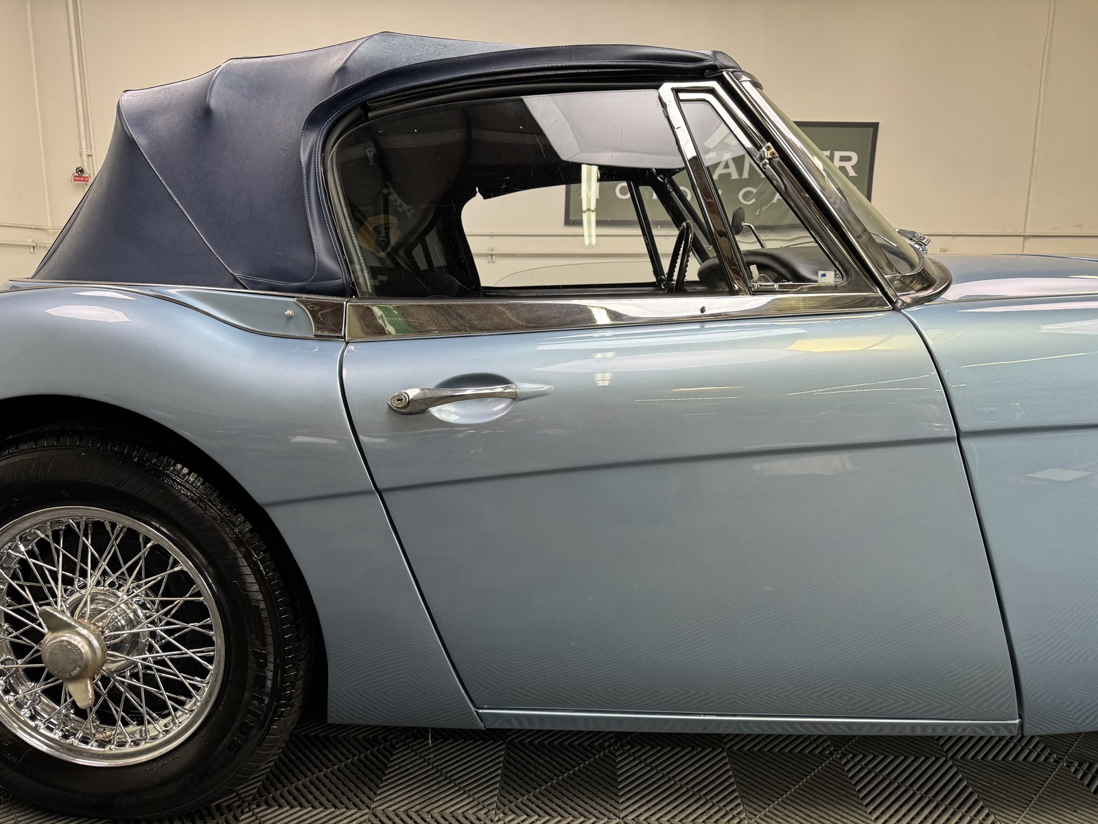 Austin-Healey-3000-1967-Convertible-12