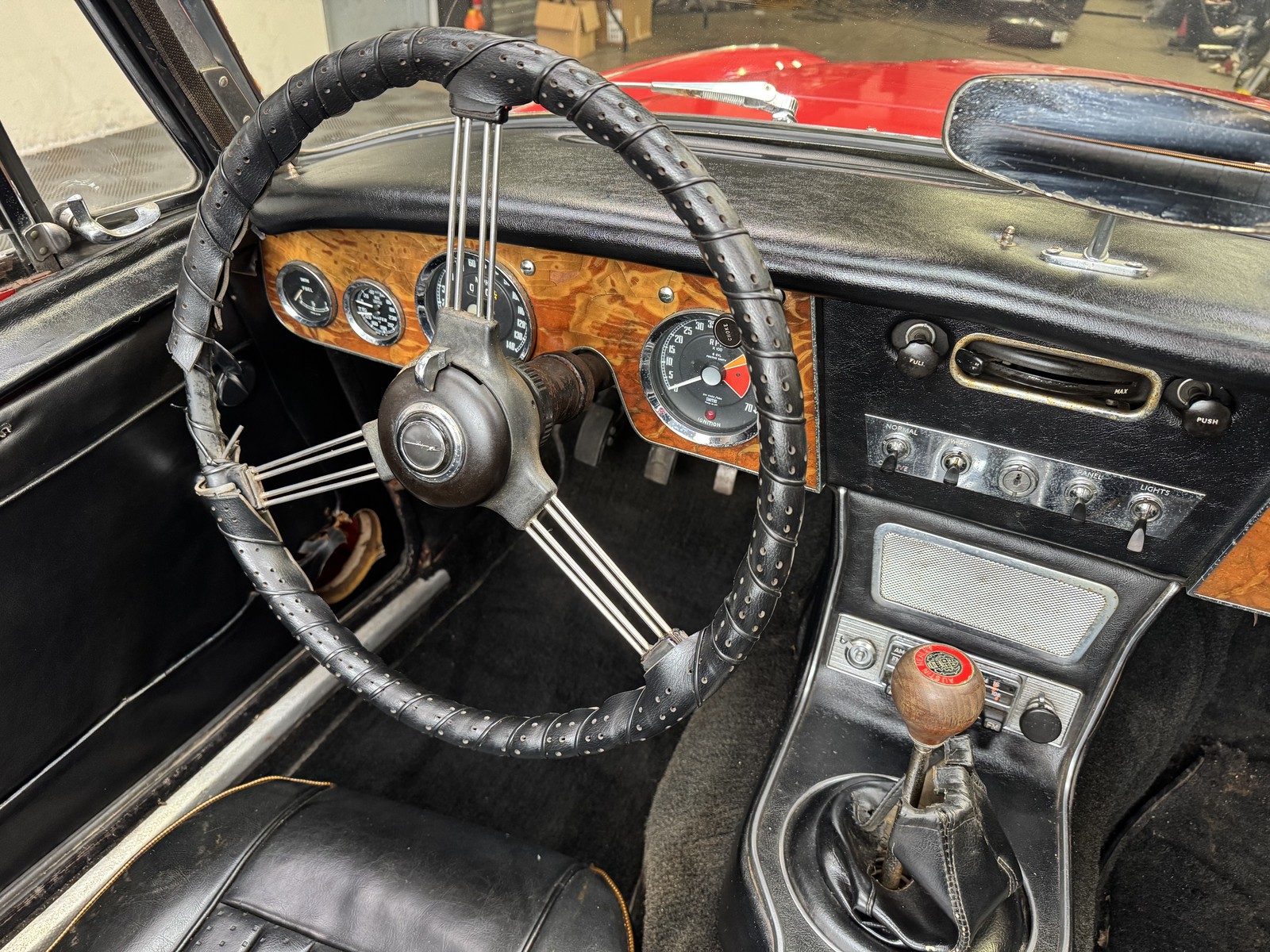 Austin-Healey-3000-1967-Convertible-13
