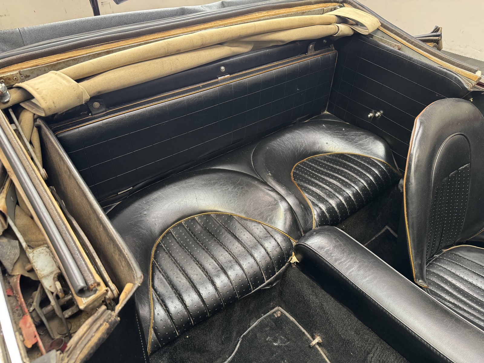 Austin-Healey-3000-1967-Convertible-28