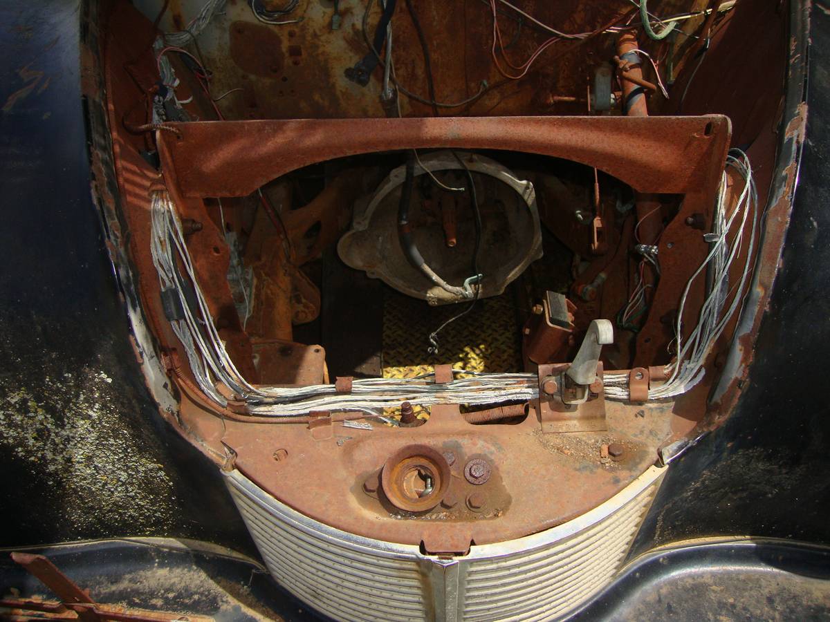 Austin-a40-devon-sedan-1948-black-13