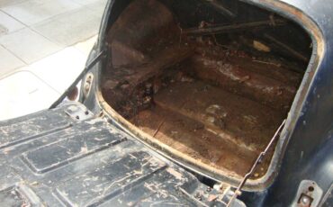 Austin-a40-devon-sedan-1948-black-4