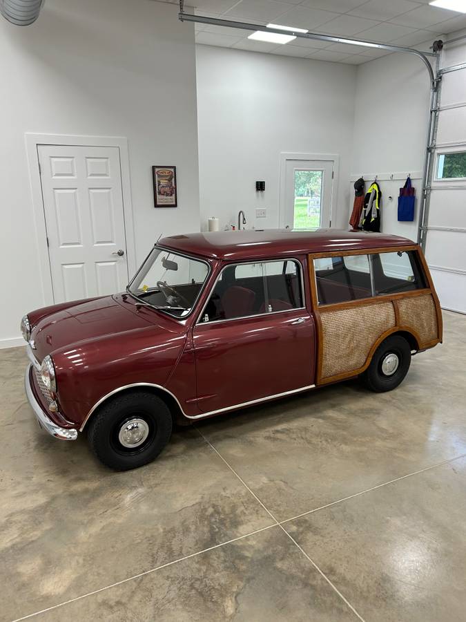 Austin-mimi-countryman-1961-brown