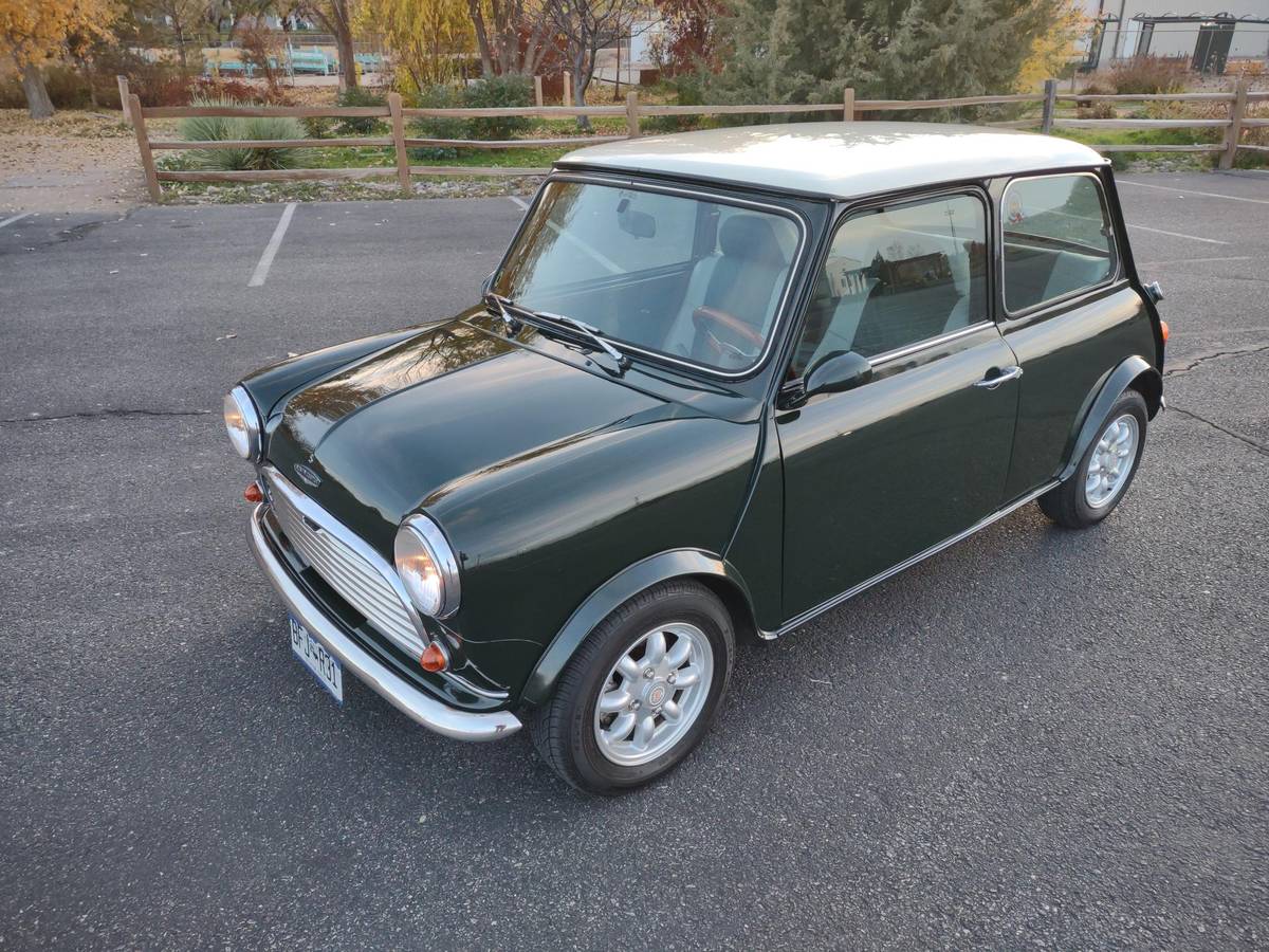 Austin-mini-1972-green-1