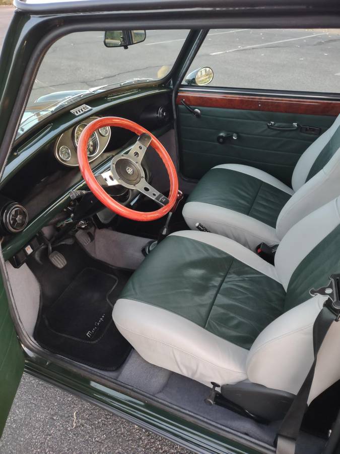 Austin-mini-1972-green-10