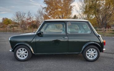 Austin-mini-1972-green-2