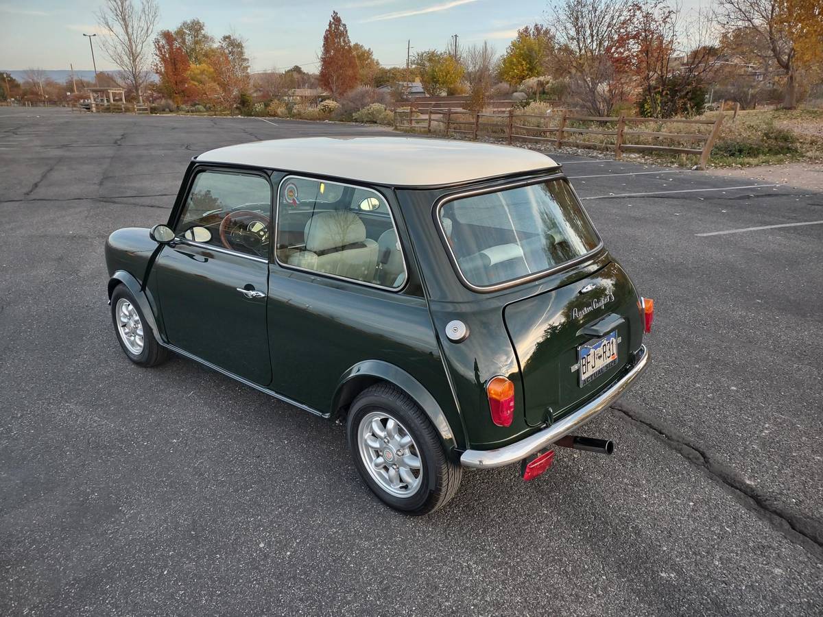 Austin-mini-1972-green-3
