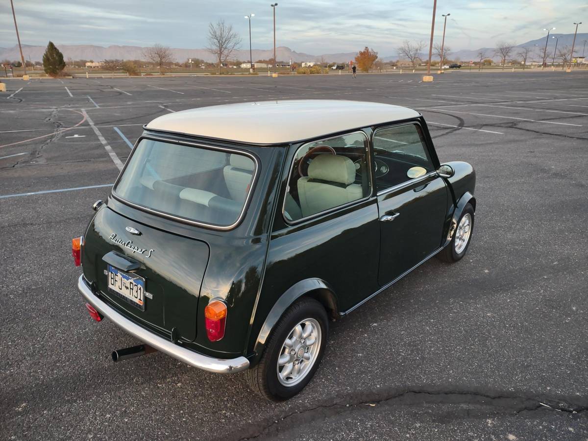 Austin-mini-1972-green-4