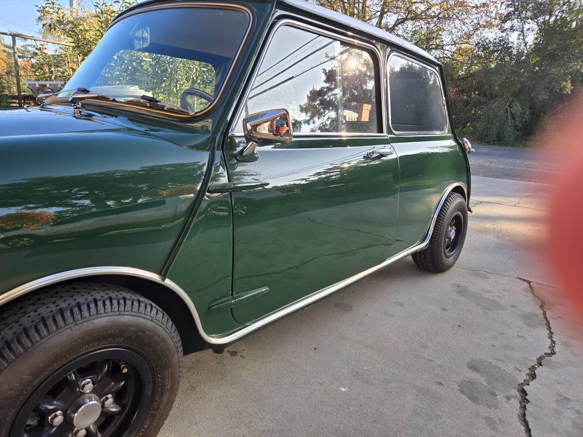 Austin-mini-cooper-super-1967-green-7