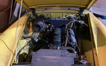 Austin-sprite-convertinle-1968-yellow-2